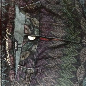 Limited edition American Eagle Outfitters leaf print jeggings size 14